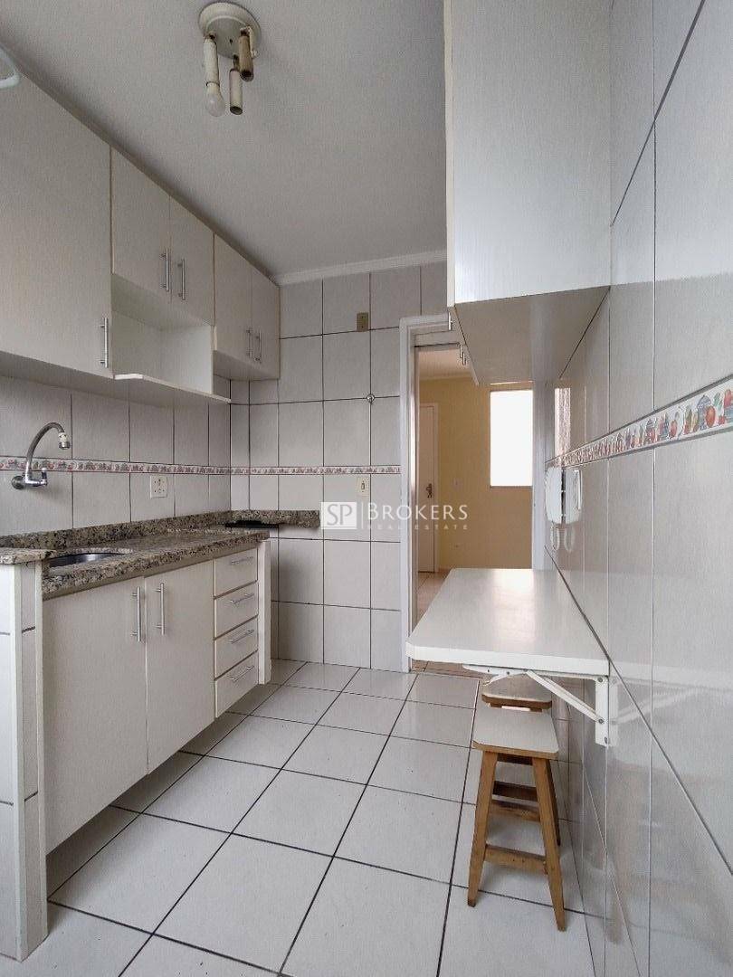 Apartamento à venda com 3 quartos, 60m² - Foto 25