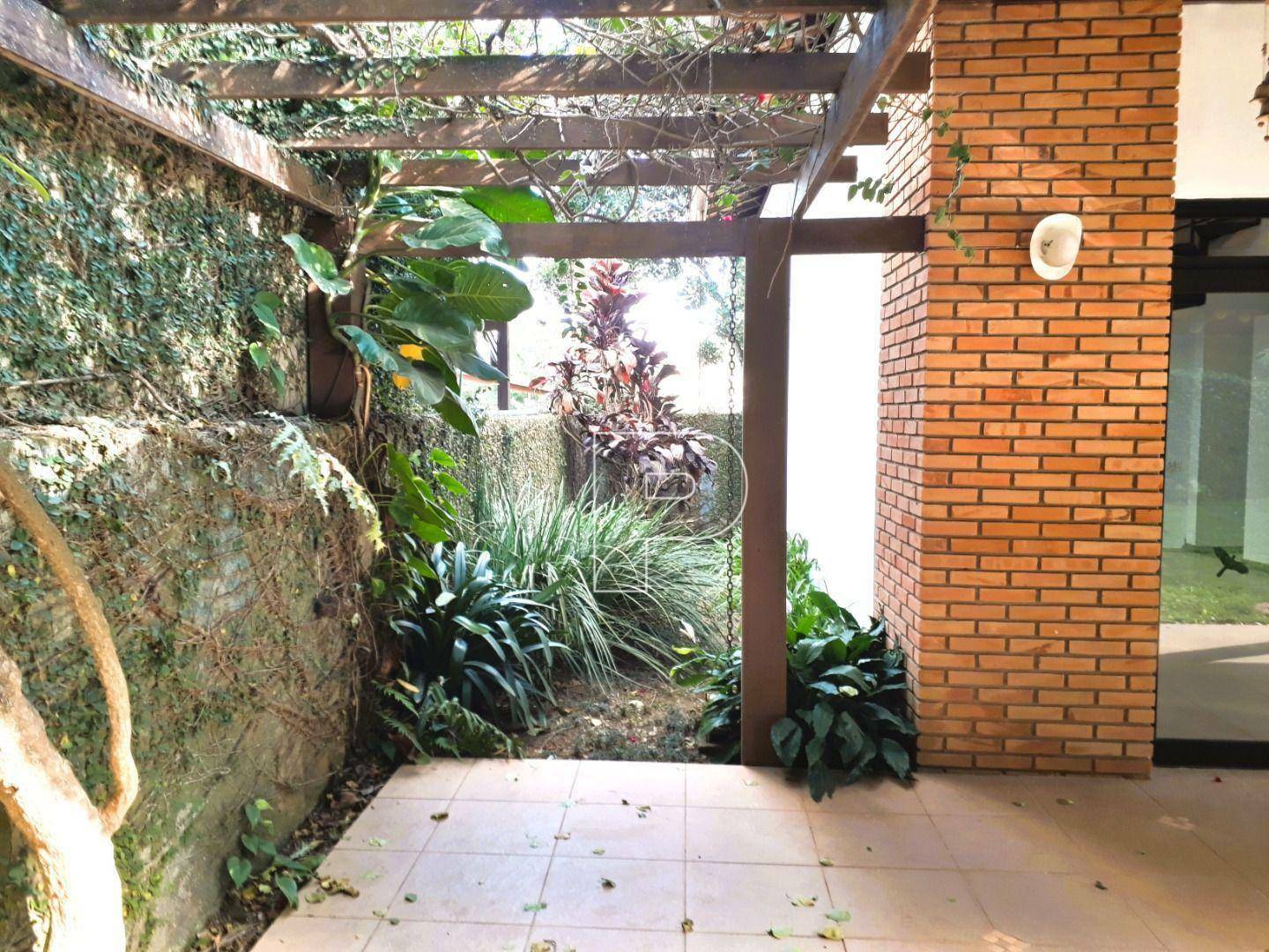 Casa de Condomínio à venda com 3 quartos, 360m² - Foto 72