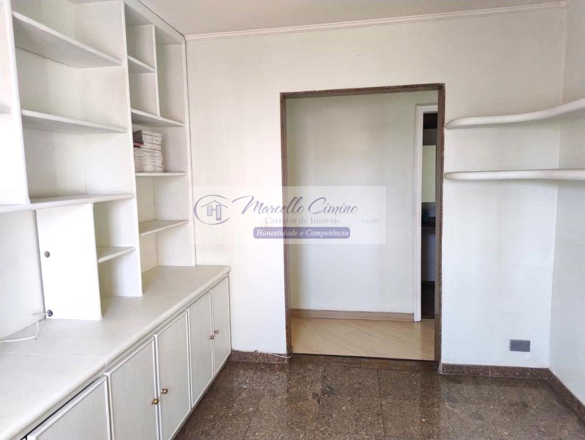 Apartamento à venda com 3 quartos, 110m² - Foto 7