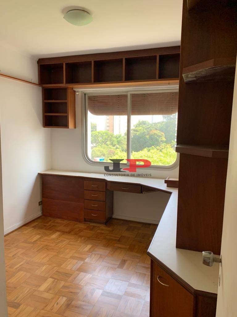 Apartamento para alugar com 3 quartos, 123m² - Foto 27