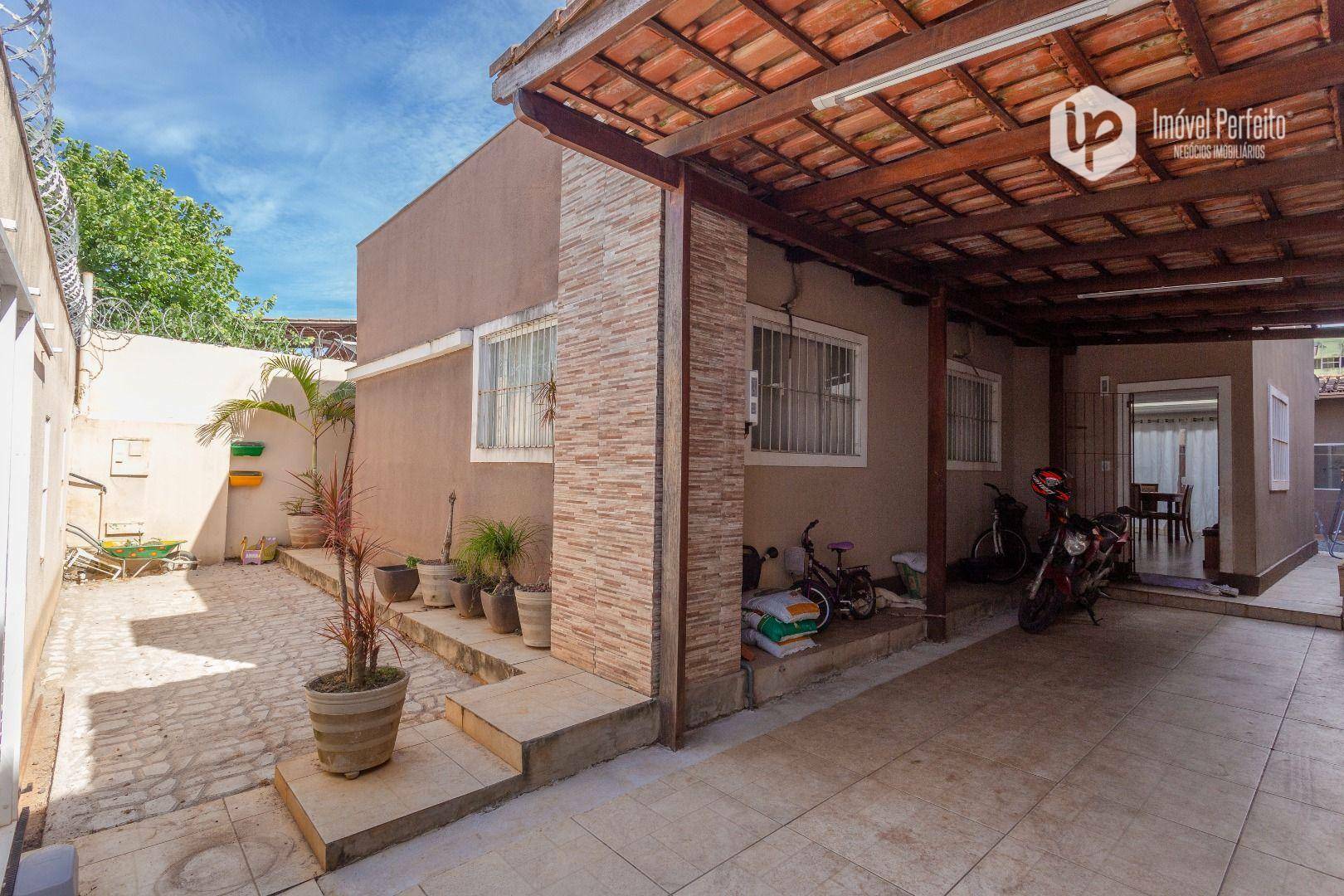 Casa à venda com 3 quartos, 165m² - Foto 4