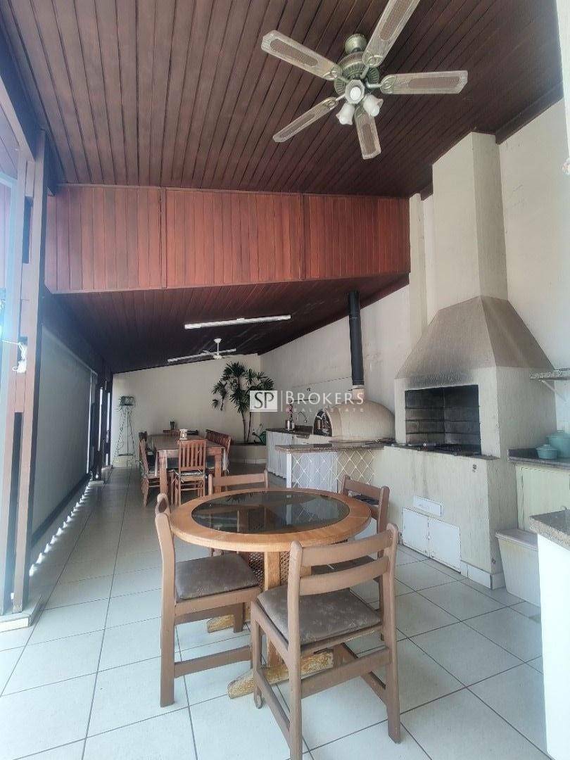 Casa à venda e aluguel com 3 quartos, 184m² - Foto 23