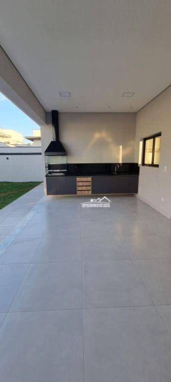 Casa de Condomínio para alugar com 3 quartos, 215m² - Foto 12