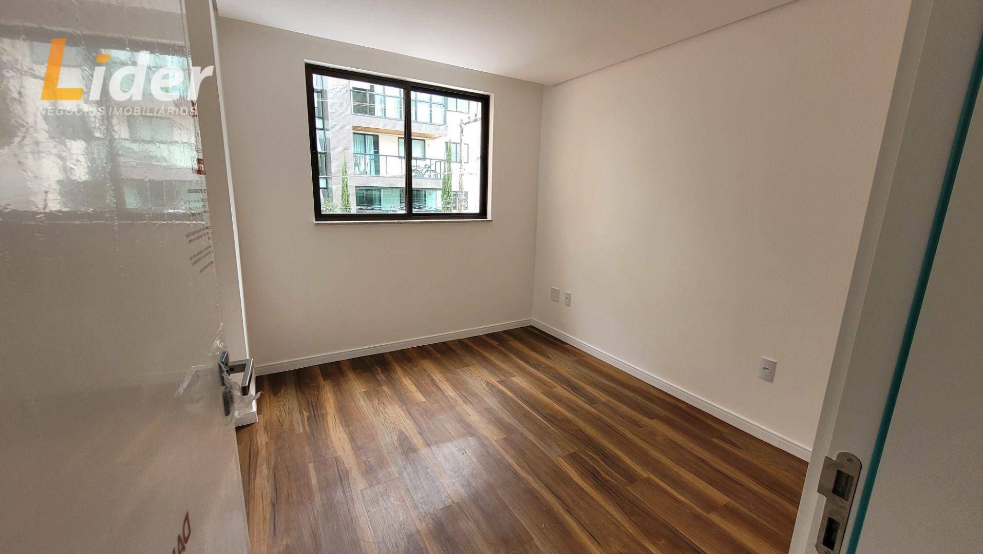 Apartamento à venda com 2 quartos, 65m² - Foto 10