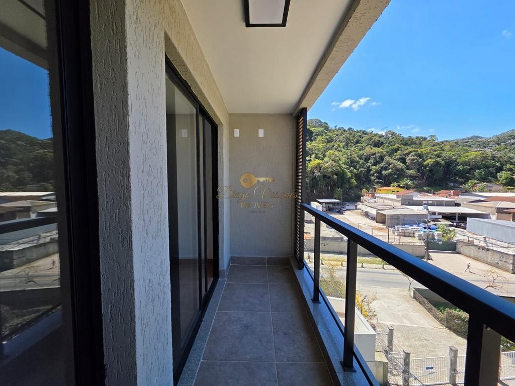 Apartamento à venda com 3 quartos, 76m² - Foto 4