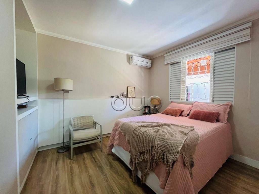 Casa à venda com 4 quartos, 220m² - Foto 33