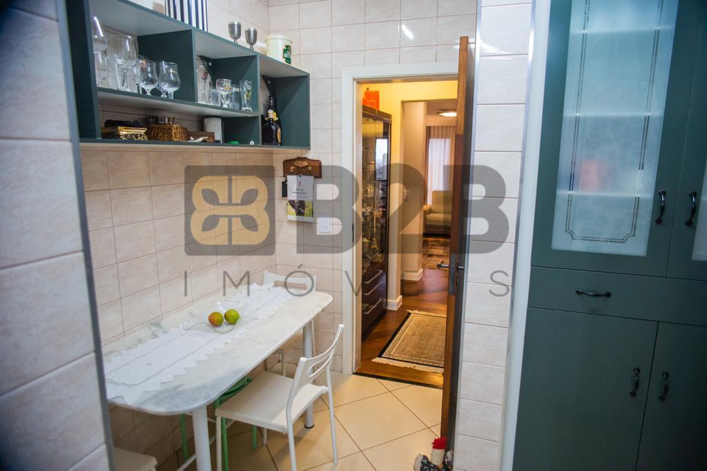 Apartamento à venda com 3 quartos, 142m² - Foto 6