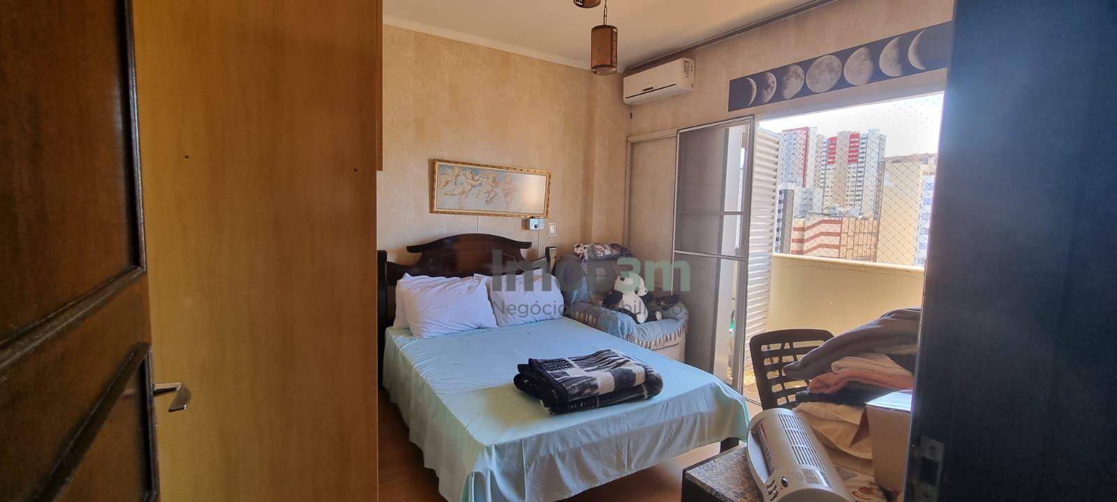 Apartamento à venda com 3 quartos, 122m² - Foto 9