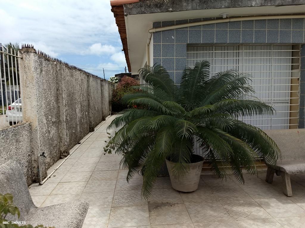 Casa à venda com 4 quartos, 350m² - Foto 3