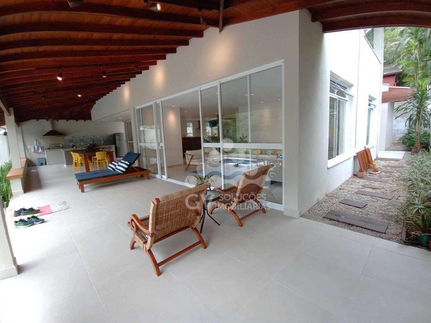 Casa de Condomínio à venda com 6 quartos, 375m² - Foto 10