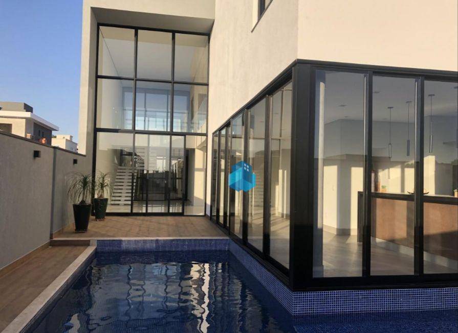 Casa à venda com 4 quartos, 310m² - Foto 3