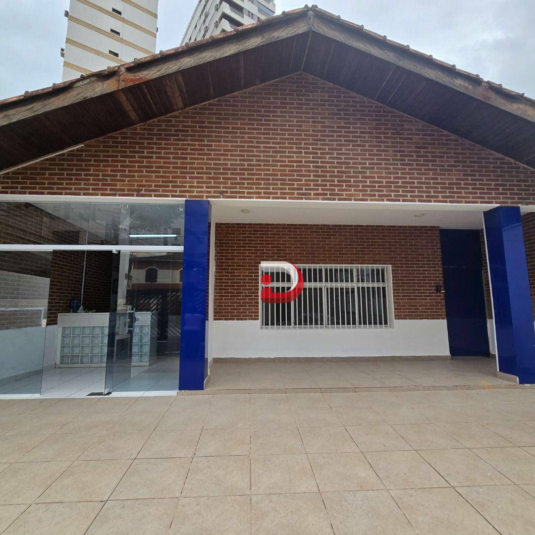 Casa para alugar com 3 quartos, 250m² - Foto 2