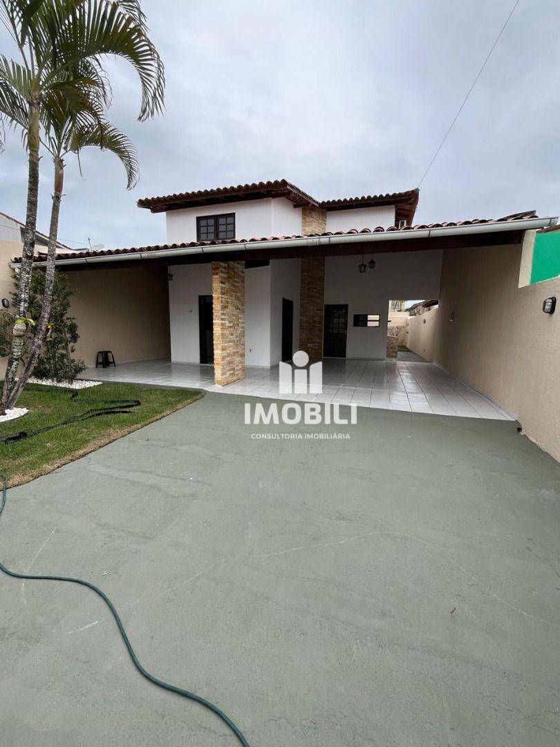 Casa de Condomínio à venda com 4 quartos, 250m² - Foto 1