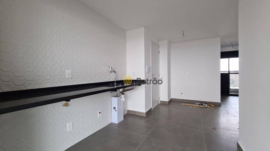 Apartamento à venda com 3 quartos, 161m² - Foto 11