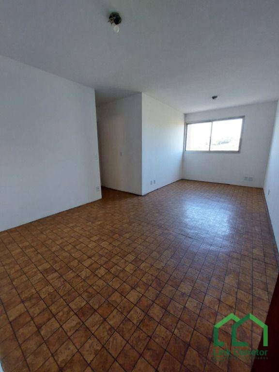 Apartamento para alugar com 2 quartos, 80m² - Foto 7