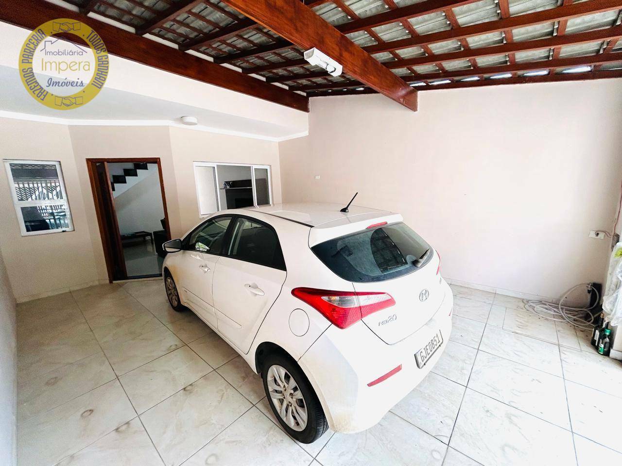 Sobrado à venda com 3 quartos, 110m² - Foto 1