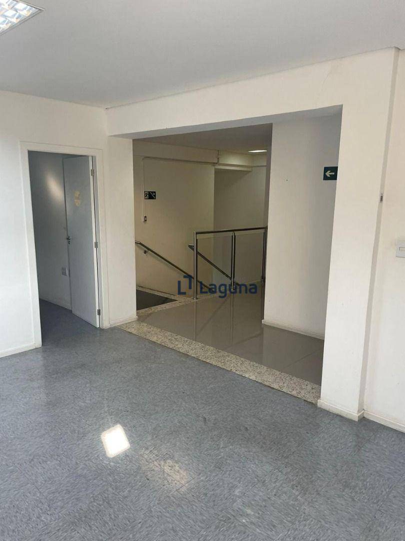 Prédio Inteiro para alugar, 2100m² - Foto 24