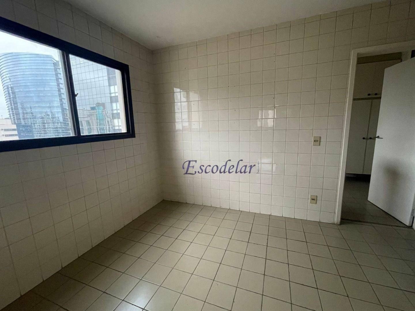 Apartamento à venda com 4 quartos, 200m² - Foto 10