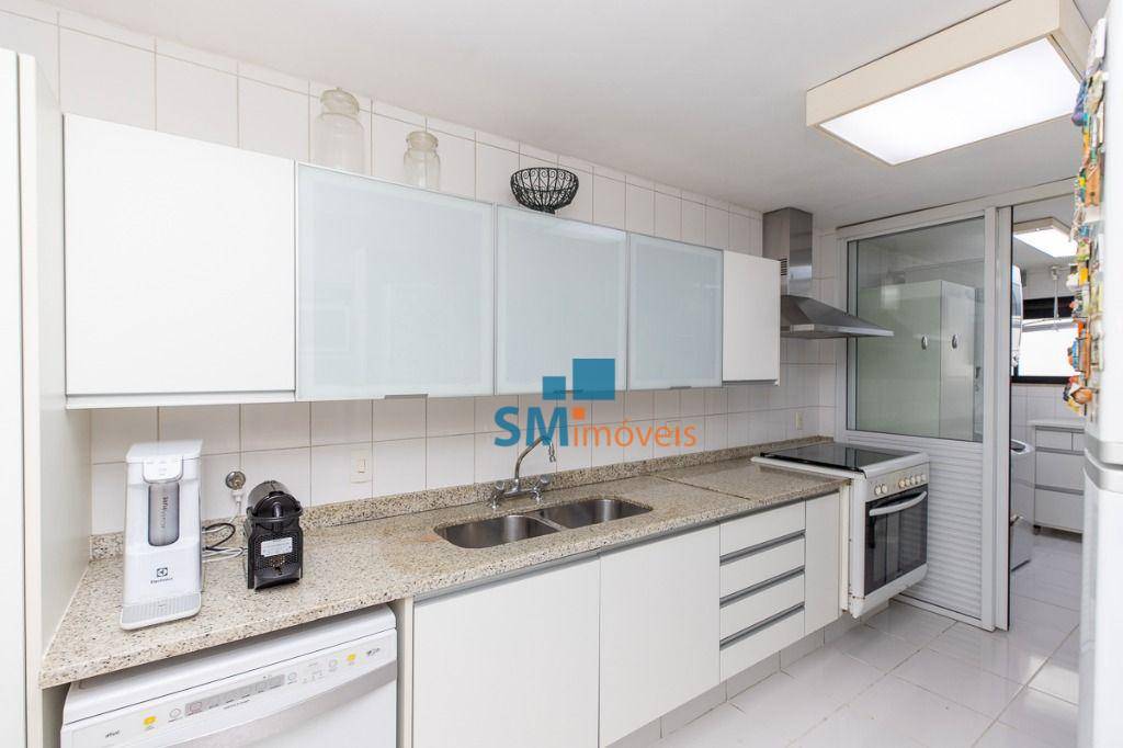 Apartamento à venda com 3 quartos, 161m² - Foto 32