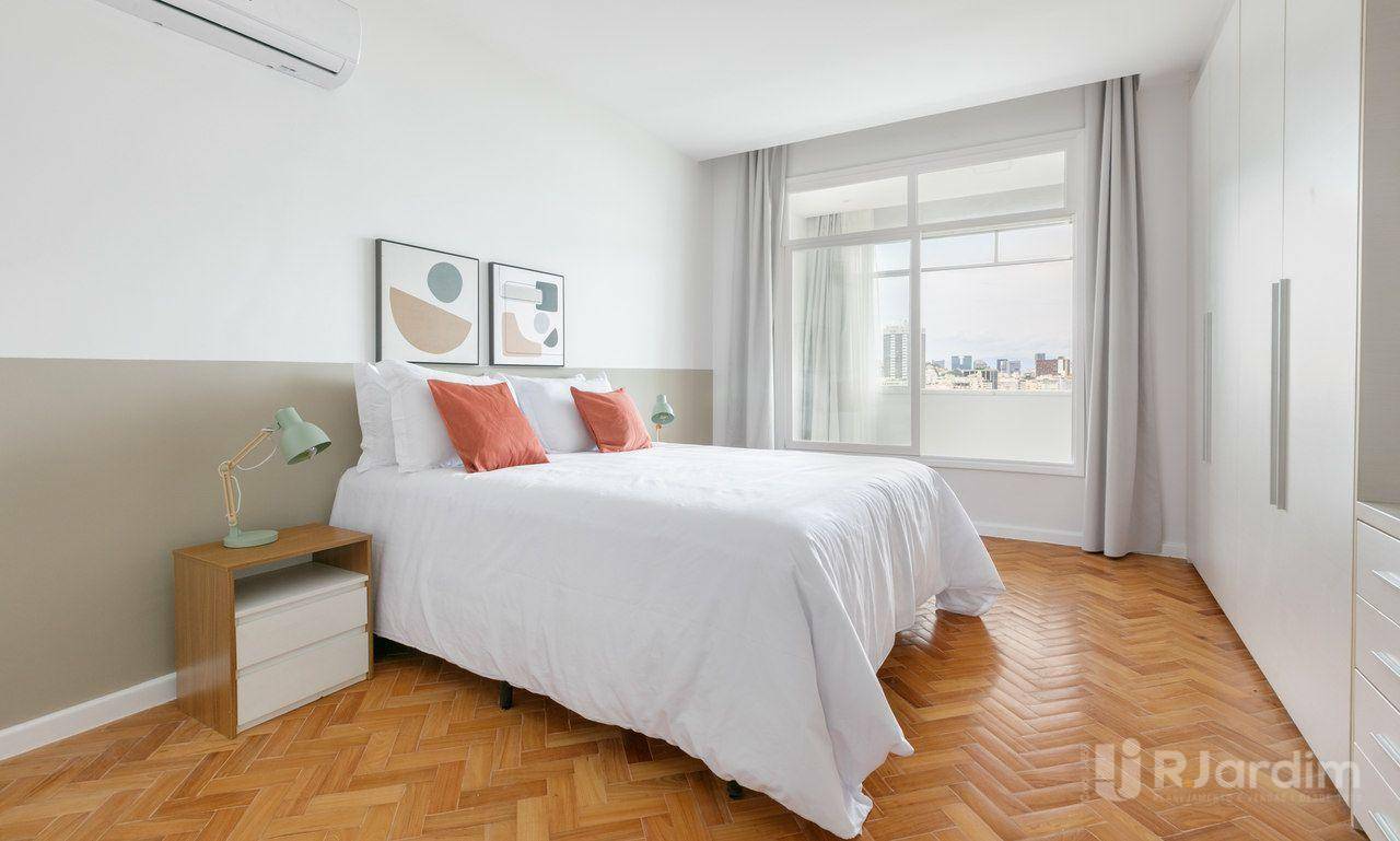 Apartamento para alugar com 3 quartos, 286m² - Foto 2