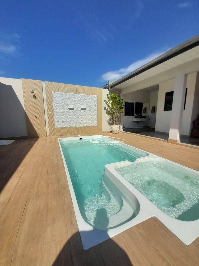 Casa à venda com 2 quartos, 136m² - Foto 4