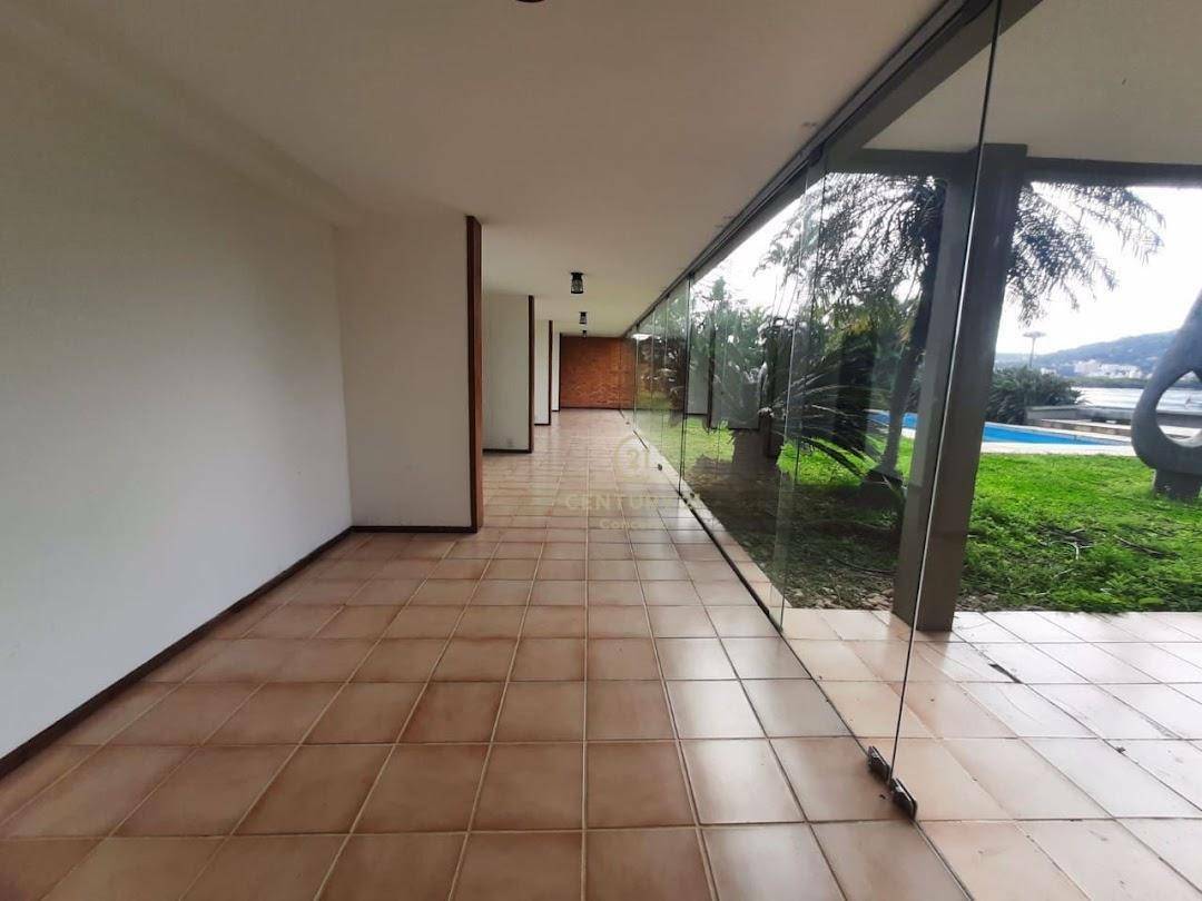 Casa à venda com 7 quartos, 686m² - Foto 9