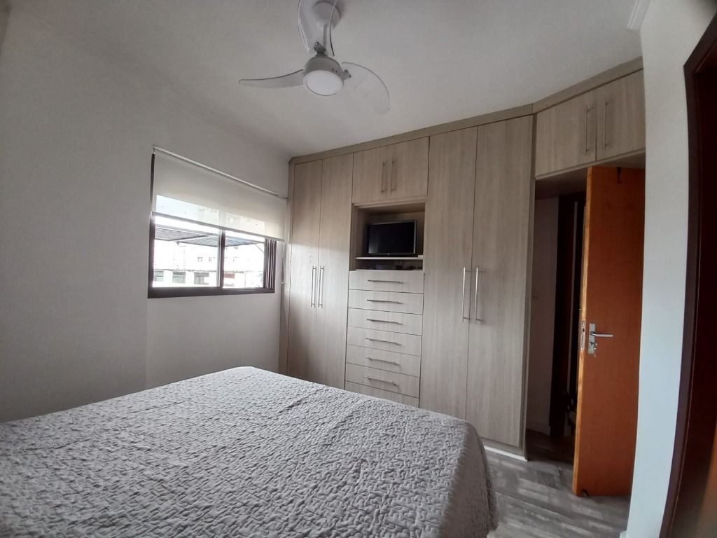 Apartamento à venda com 3 quartos, 110m² - Foto 9