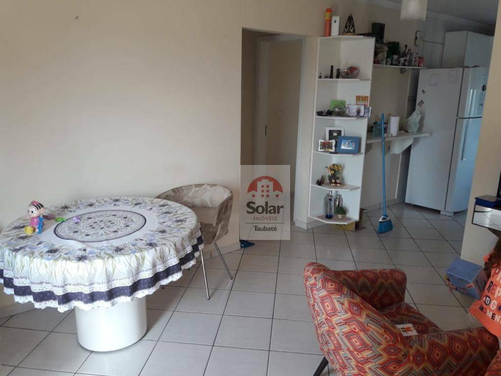 Apartamento à venda com 3 quartos, 84m² - Foto 2