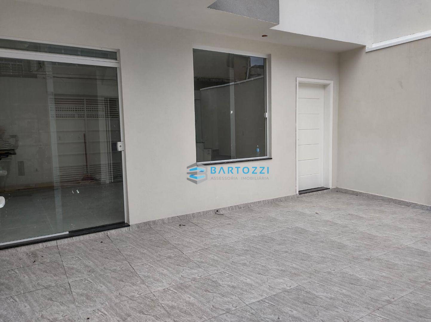 Sobrado à venda com 2 quartos, 70m² - Foto 1