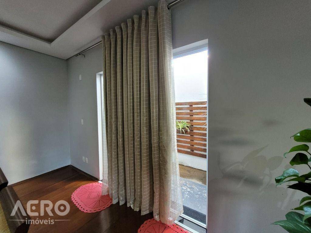 Casa à venda com 3 quartos, 263m² - Foto 33