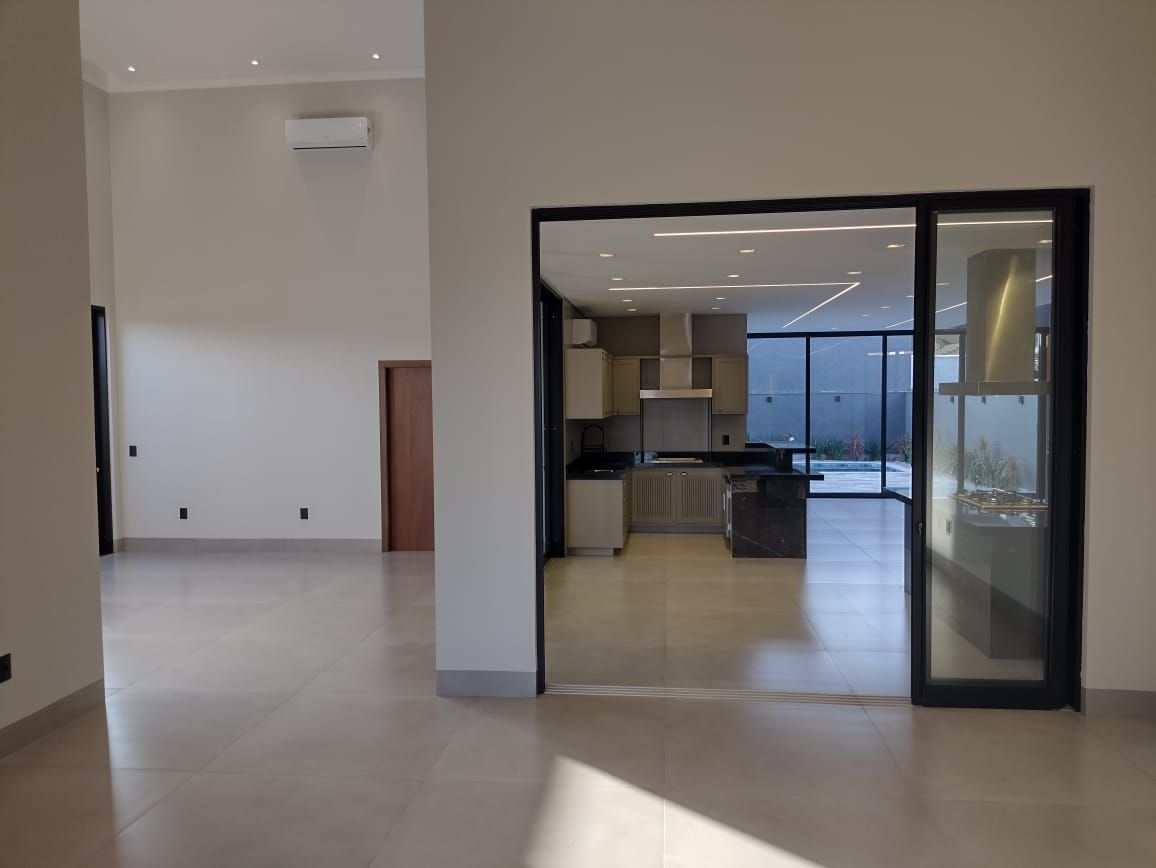 Casa à venda com 3 quartos, 275m² - Foto 5