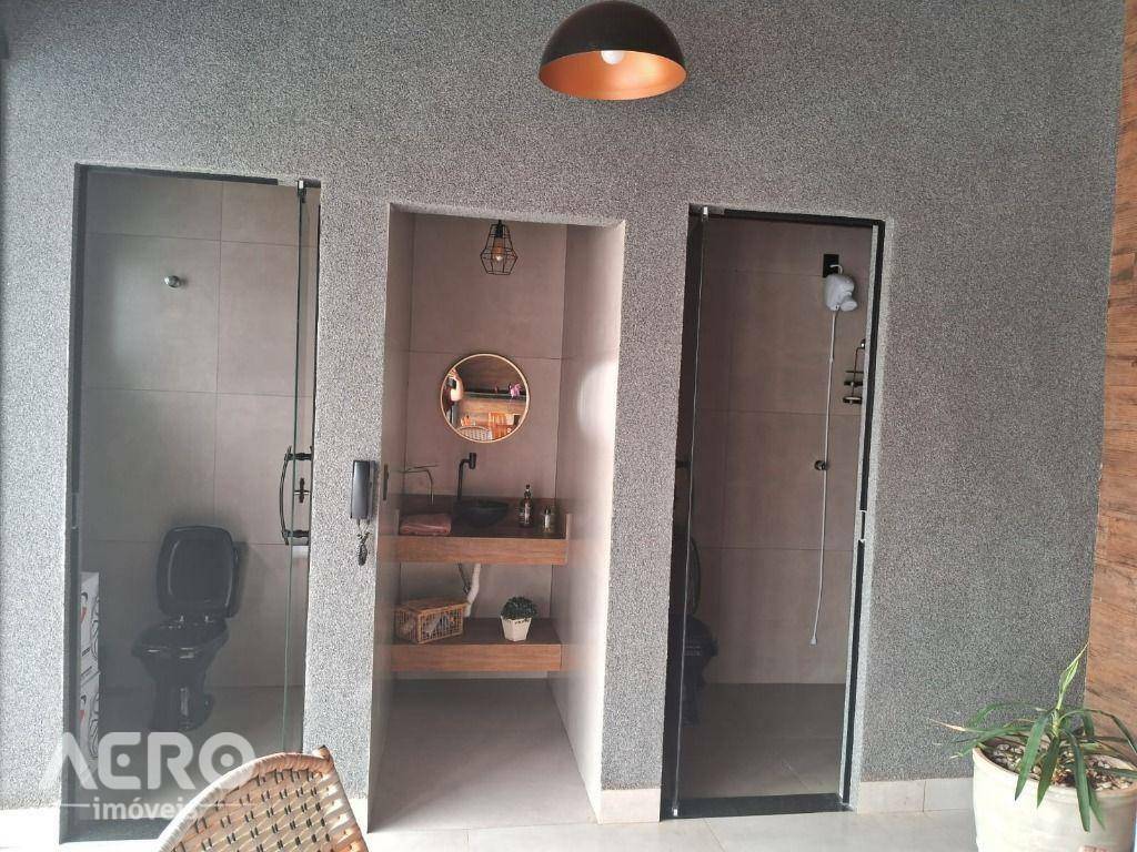 Casa à venda com 3 quartos, 231m² - Foto 27