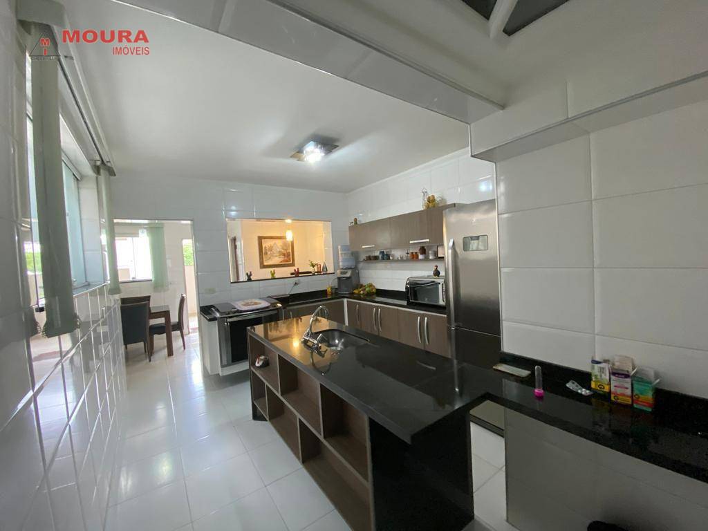 Sobrado à venda com 2 quartos, 130m² - Foto 12