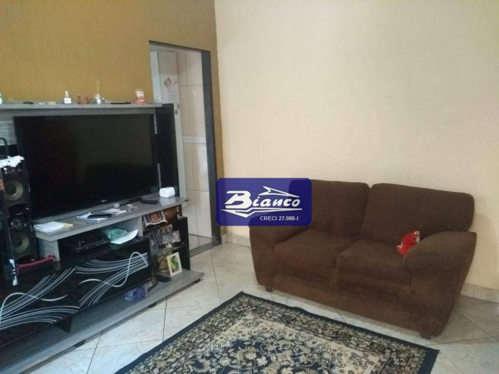 Casa à venda com 3 quartos, 200m² - Foto 2