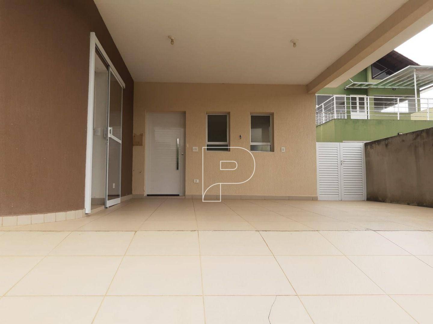 Casa de Condomínio à venda com 3 quartos, 217m² - Foto 2