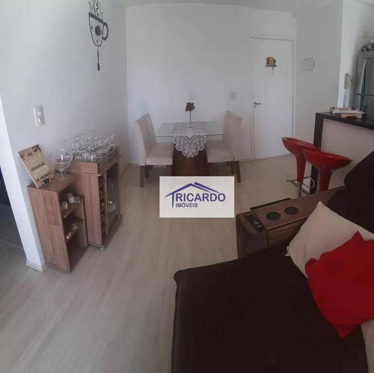 Apartamento à venda com 2 quartos, 50m² - Foto 4