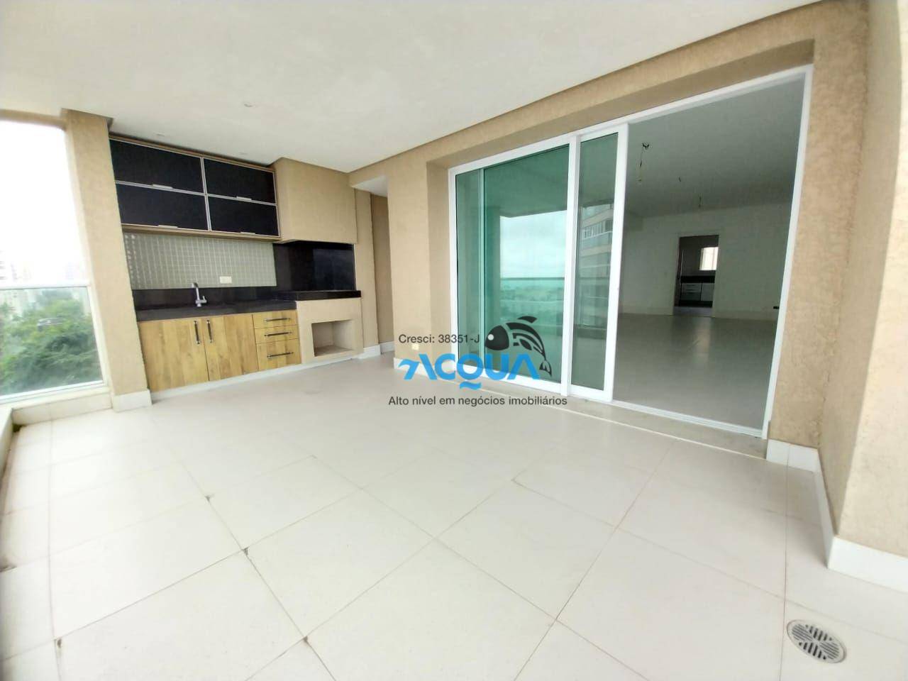 Apartamento à venda com 3 quartos, 175m² - Foto 1