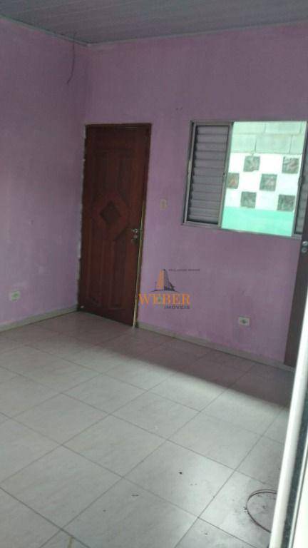 Sobrado à venda com 3 quartos, 160m² - Foto 4