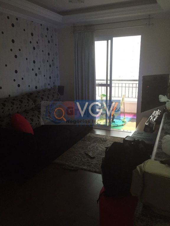 Apartamento à venda com 2 quartos, 62m² - Foto 4