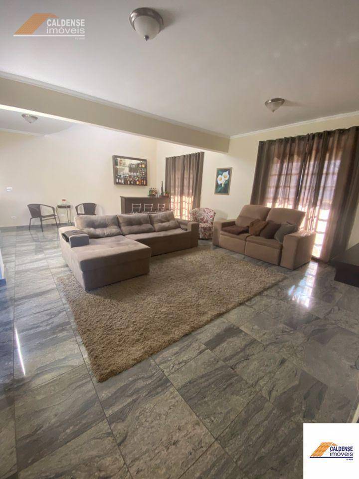 Casa, 3 quartos, 220 m² - Foto 4