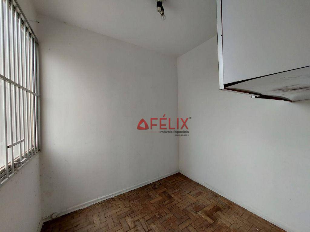 Apartamento à venda com 3 quartos, 146m² - Foto 29