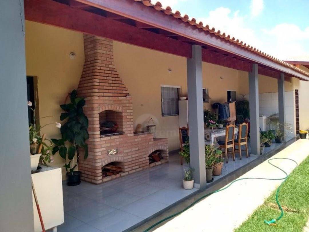 Casa à venda com 3 quartos, 142m² - Foto 2