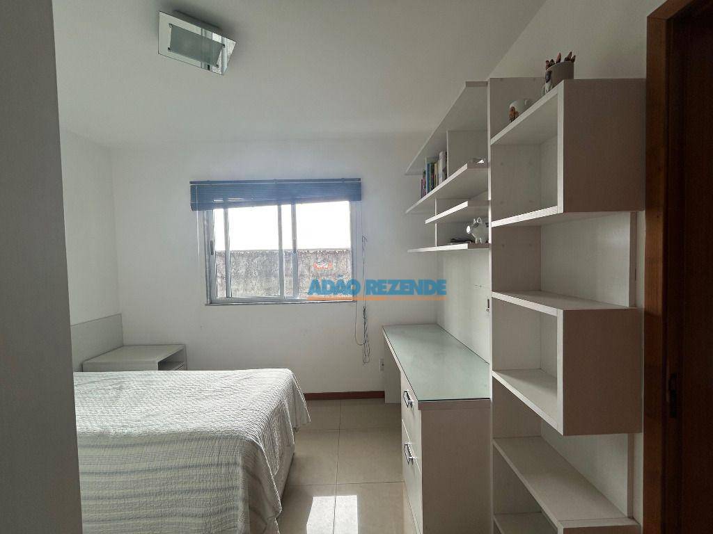 Casa de Condomínio à venda com 4 quartos, 251m² - Foto 10