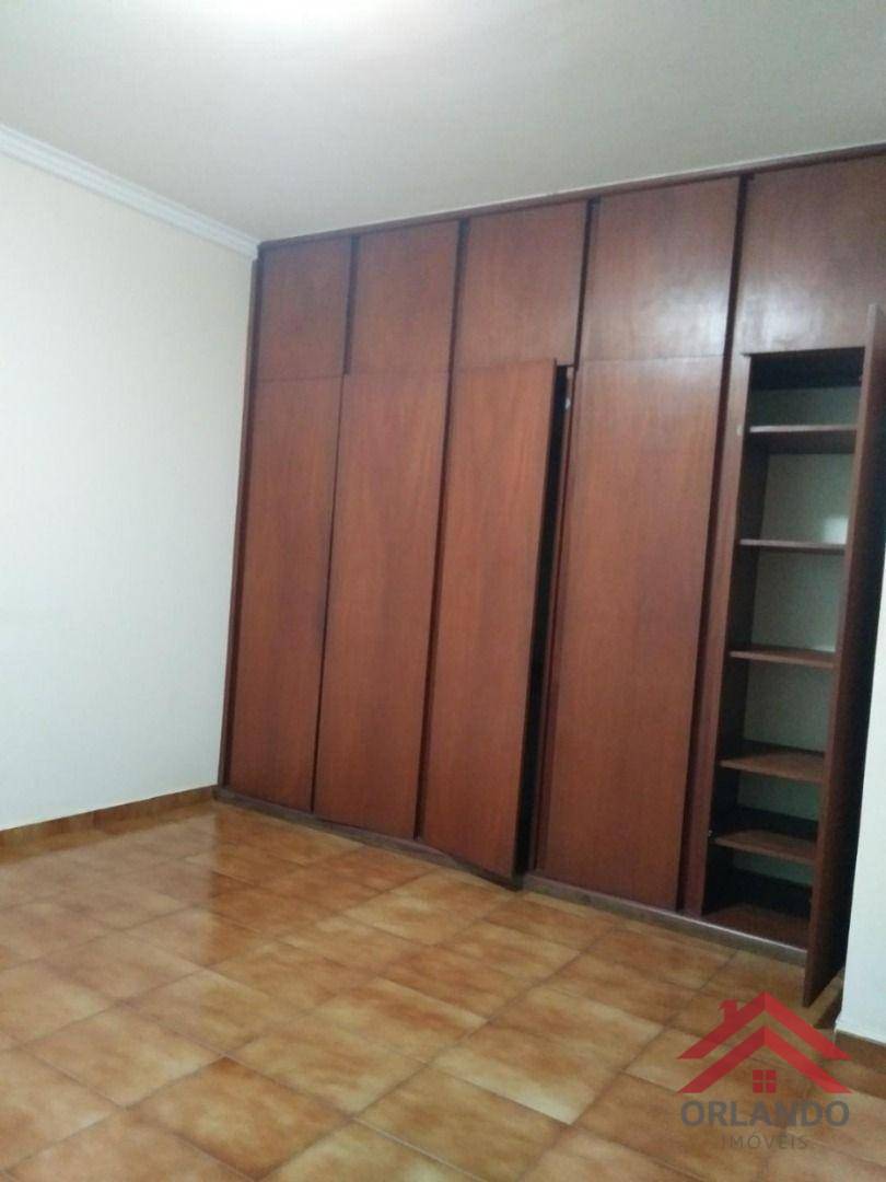 Apartamento à venda com 4 quartos, 203m² - Foto 11