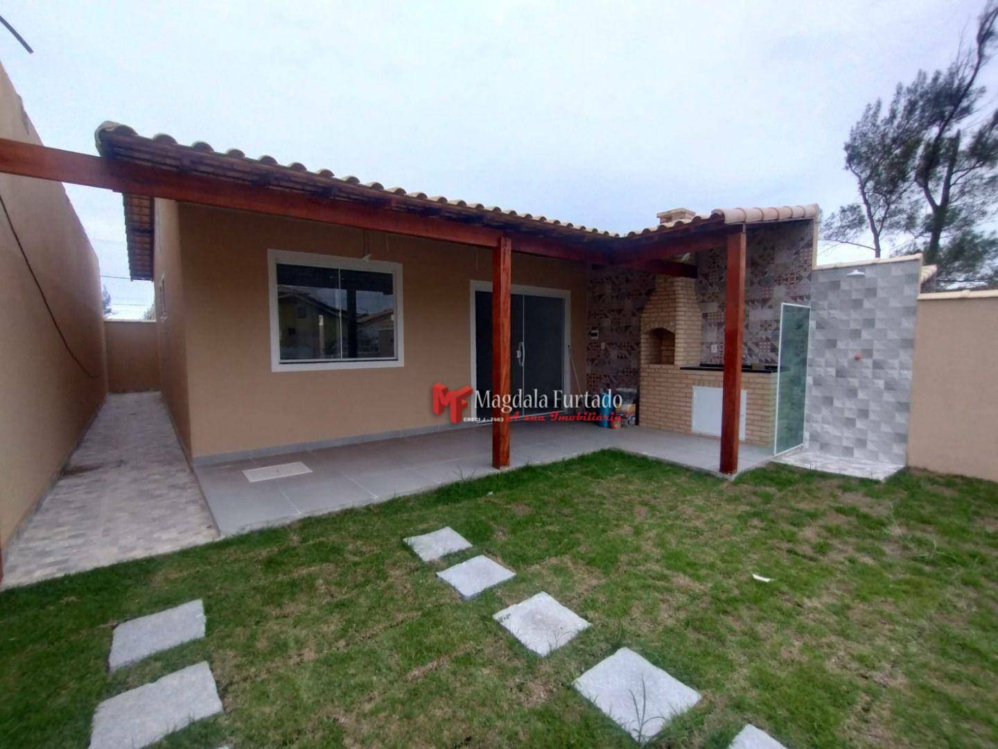 Casa à venda com 2 quartos, 70m² - Foto 5