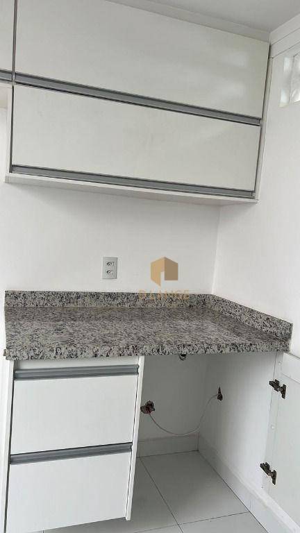 Apartamento à venda com 2 quartos, 75m² - Foto 9