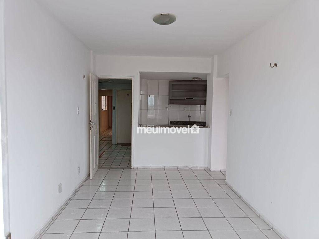 Apartamento à venda com 1 quarto, 42m² - Foto 4