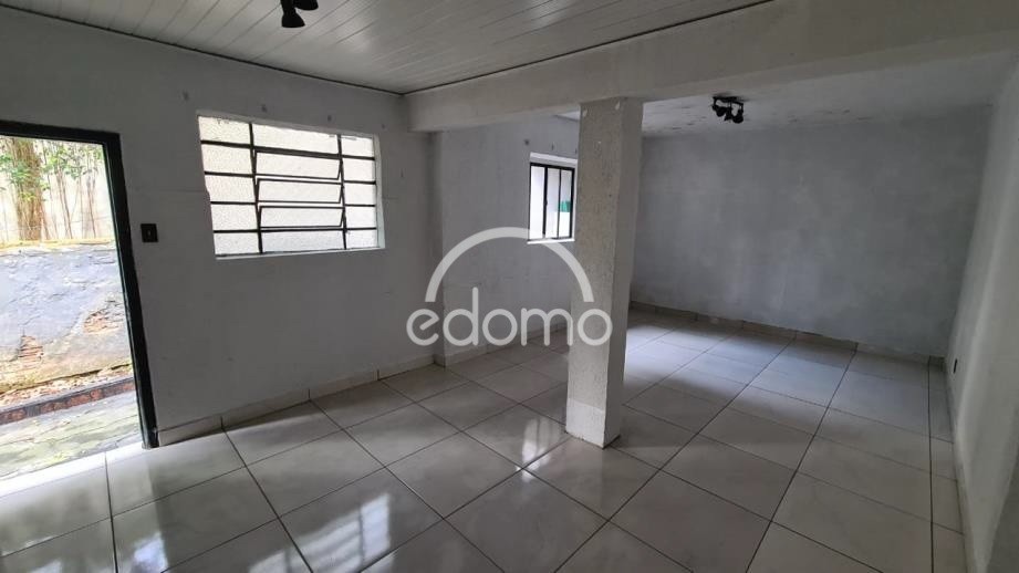 Casa para alugar com 1 quarto, 140m² - Foto 1
