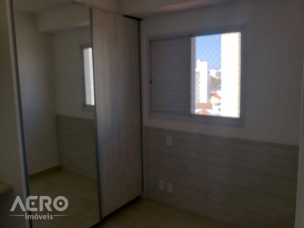 Apartamento para alugar com 2 quartos, 70m² - Foto 22