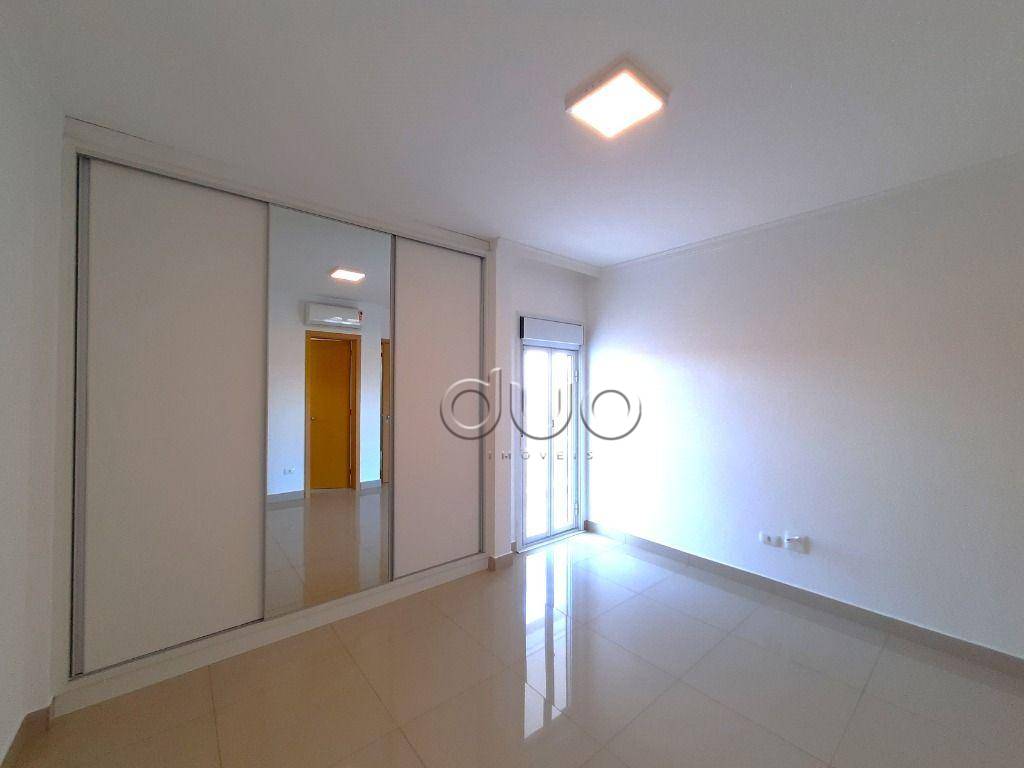 Apartamento para alugar com 3 quartos, 117m² - Foto 25